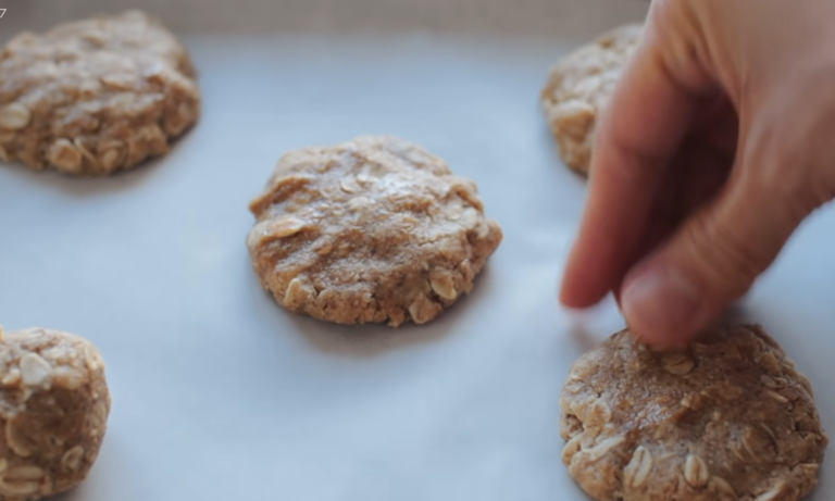 OATMEAL COOKIES