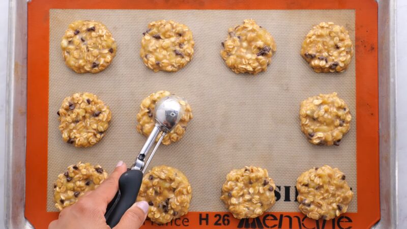 Shaping Oatmeal Protein Cookies